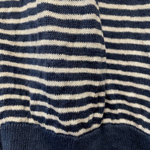 Everlane striped long sleeve - Picture 3 of 3